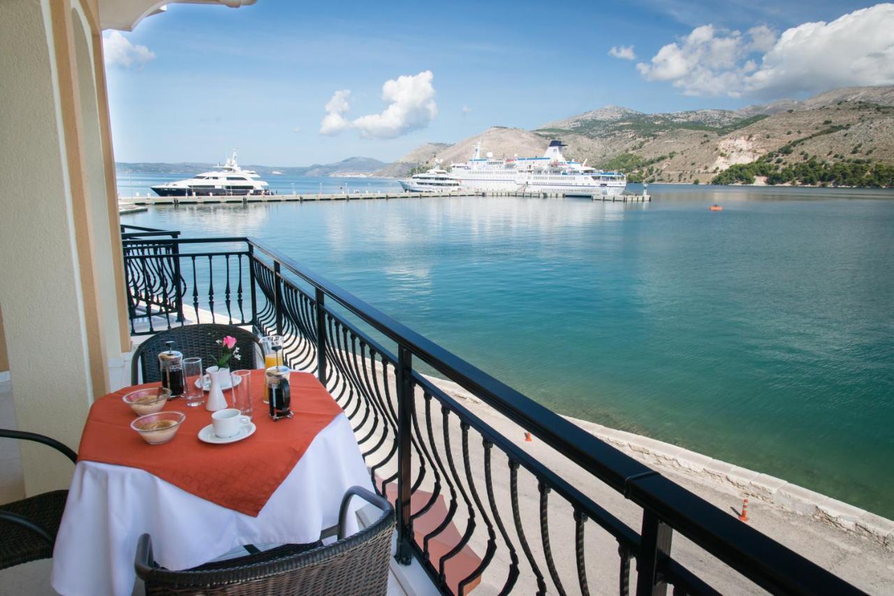 Hotel Aggelos Kefalonia Argostoli  Bagian luar foto